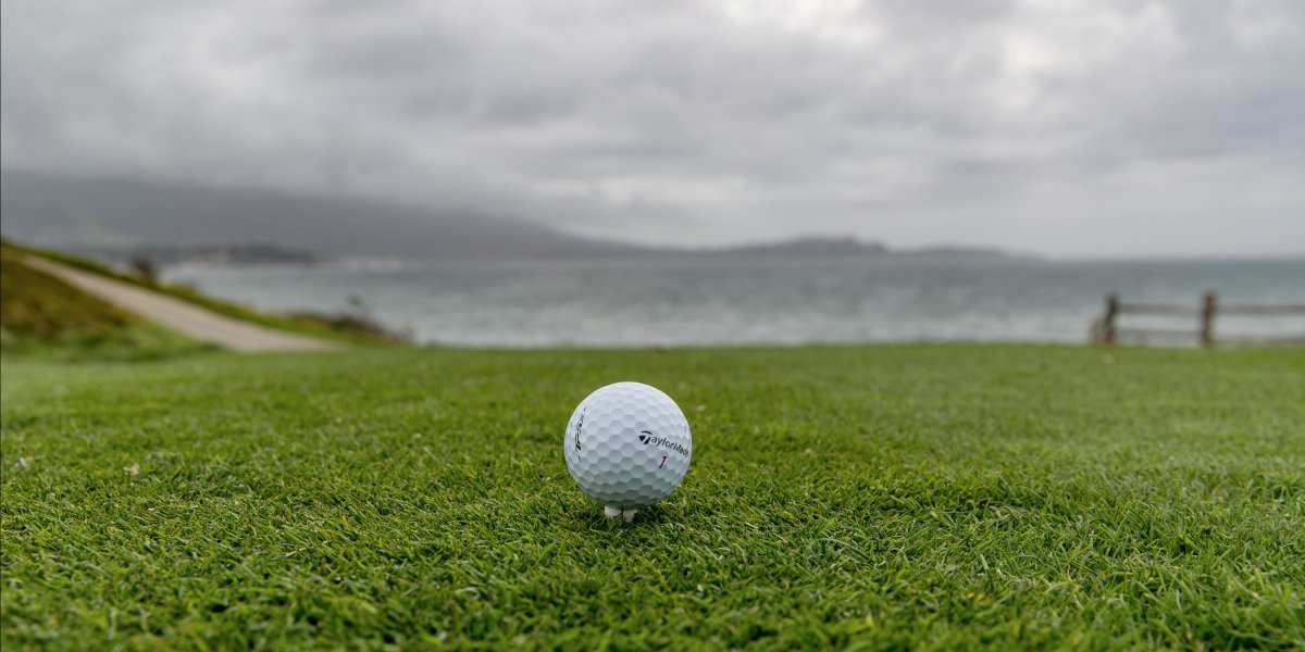 TaylorMadeTour's tweet photo. Alarm set – Check. Bag packed – Check. Don’t let the cold mornings beat you. 

#MadetoGolf https://t.co/Os8qkOQXHU