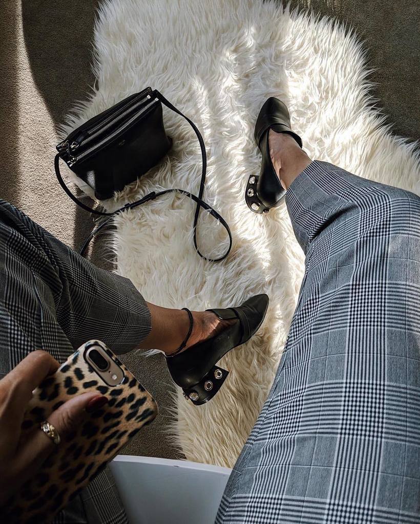 livblankson's tweet photo. 🌟 bang ya bougie shoes on, it’s friyay !! ( jokes on me cos i’m ill again and dosed on lemsip. ha. hahaha 😑 ) // screenshot or double tap to shop the shot via the @liketoknow.it app ✌🏽 https://t.co/7sWL4w6s10 #liketkit #teampixel #mangofw17 #warehou… https://t.co/p7vFYgxag8 https://t.co/7mkD315PPG