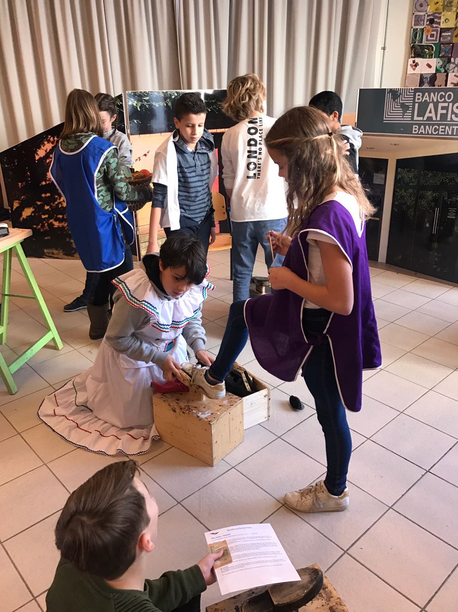 VanRijn_pb's tweet photo. This week children at Nutsschool experienced live in Nicaragua in the Mobile nicaraguan Village @uitMaastricht @MiekeDamsma @StedenbandenNic @Platforma4Dev  #localsolidaritydays https://t.co/uqMzCbTQNA
