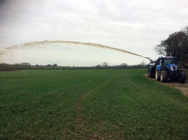 HiSpecEng's tweet photo. Some nice photos, sent into us by Lewis Moore #hispec #farmingfriday #slurry #raingun #muckyrainbows https://t.co/uqEJVOyOWP
