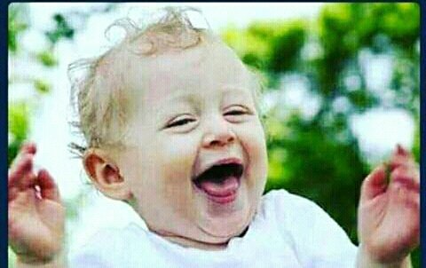 KenyaTroll's tweet photo. Guys all relationships are closing on 30th November for December holidays  😀😂
#MasokoBlackFriday
#TujiaminiKE 
Sinai
Dubai
#BlackFryDay https://t.co/gN9pPIdbOE