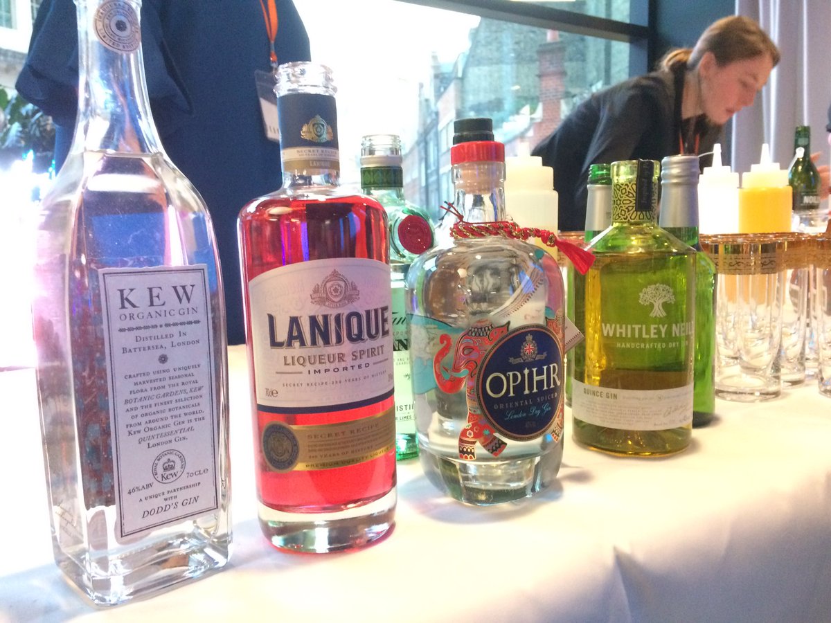 JustEatMyTweet's tweet photo. Games and Gin tasting with @GinGarden! Another great Tea time👌#HappyFriday https://t.co/RpxxUCqR0A
