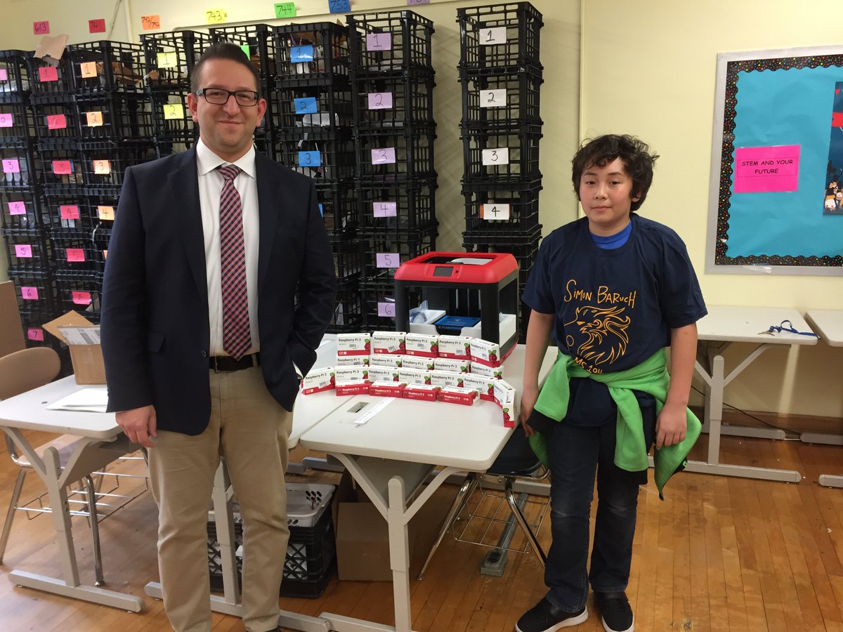 NotABombBunkE's tweet photo. Thank you Robert Mucaria from @microcenter for bringing a brand new @ff3dprinters Finder #3dprinter and 30 @Raspberry_Pi computers to #ms104 #sinonbaruch Middle School for the second a part of my #ruletheschool prize. Also thanks ms104 PTA for the great article!! https://t.co/6WUnAweUnu