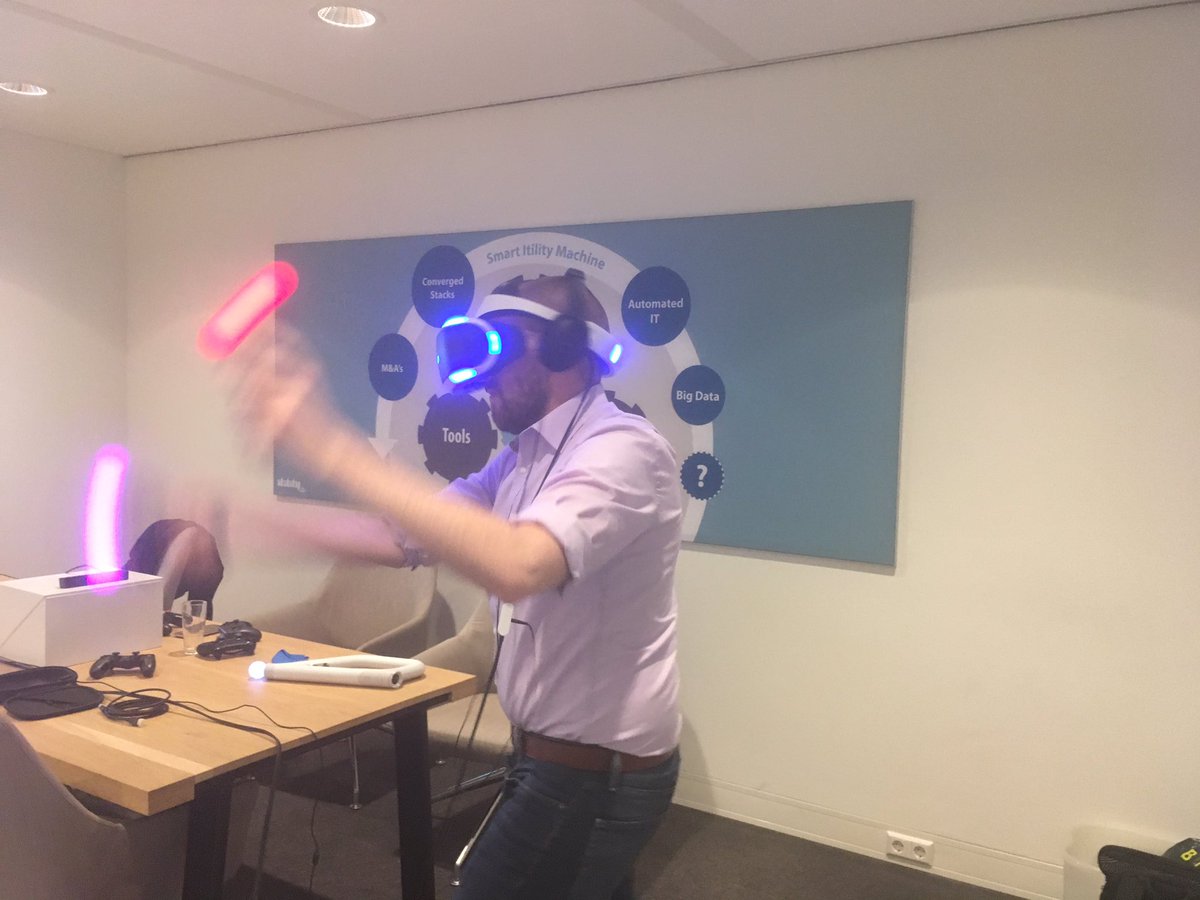 itilitybv's tweet photo. #lan party at #Itility - virtual fruit hacking, designing system-castles and innovating the future with furry animals. Almost real life.. https://t.co/5O1XrBXJFs