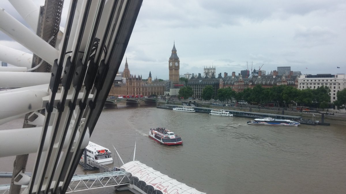 ensure_creative's tweet photo. We got that #FridayFeeling in #London town! Looking forward to an #events filled month! Embassy Gala Dinners...Spa Retreats...Exclusive Parties @TheShardLondon We can't wait! In the meantime a little sightseeing @TheLondonEye 
#eventprofs #Hospitality https://t.co/OXpzwJe19B