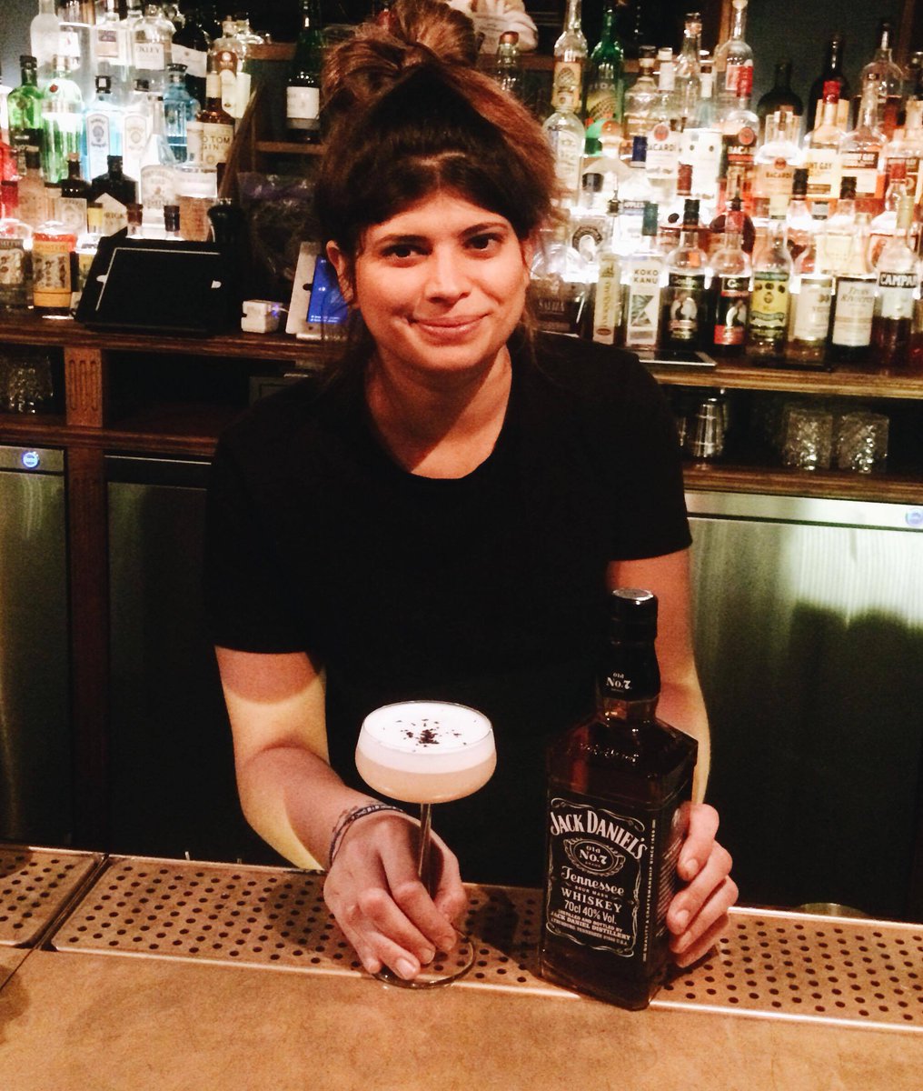independntlife's tweet photo. Whiskey galore! We had a little chat with our friend @JoScheherazade from @dominoclubleeds about the amazing whiskey cocktail called "The Cool Smoke" she has created for the #tncallingii competition - read about her drink here: https://t.co/20nLYtPNs0 🥃🇺🇸 https://t.co/BxlqYzbG2i