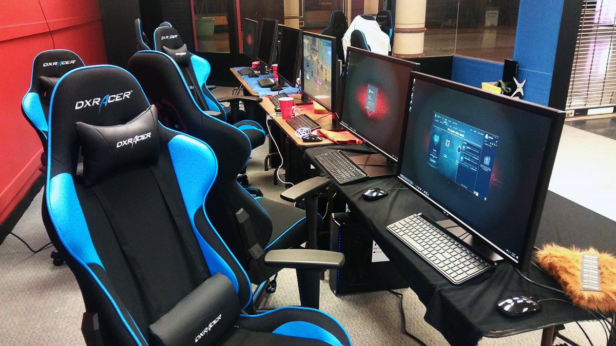 geeksATL's tweet photo. You know that buddy of yours that always says he wants to open a gaming lounge, but never gets around to it? Well, he might have some competition in Decatur https://t.co/tpHf6GwjCi https://t.co/CrEKQCNqfk