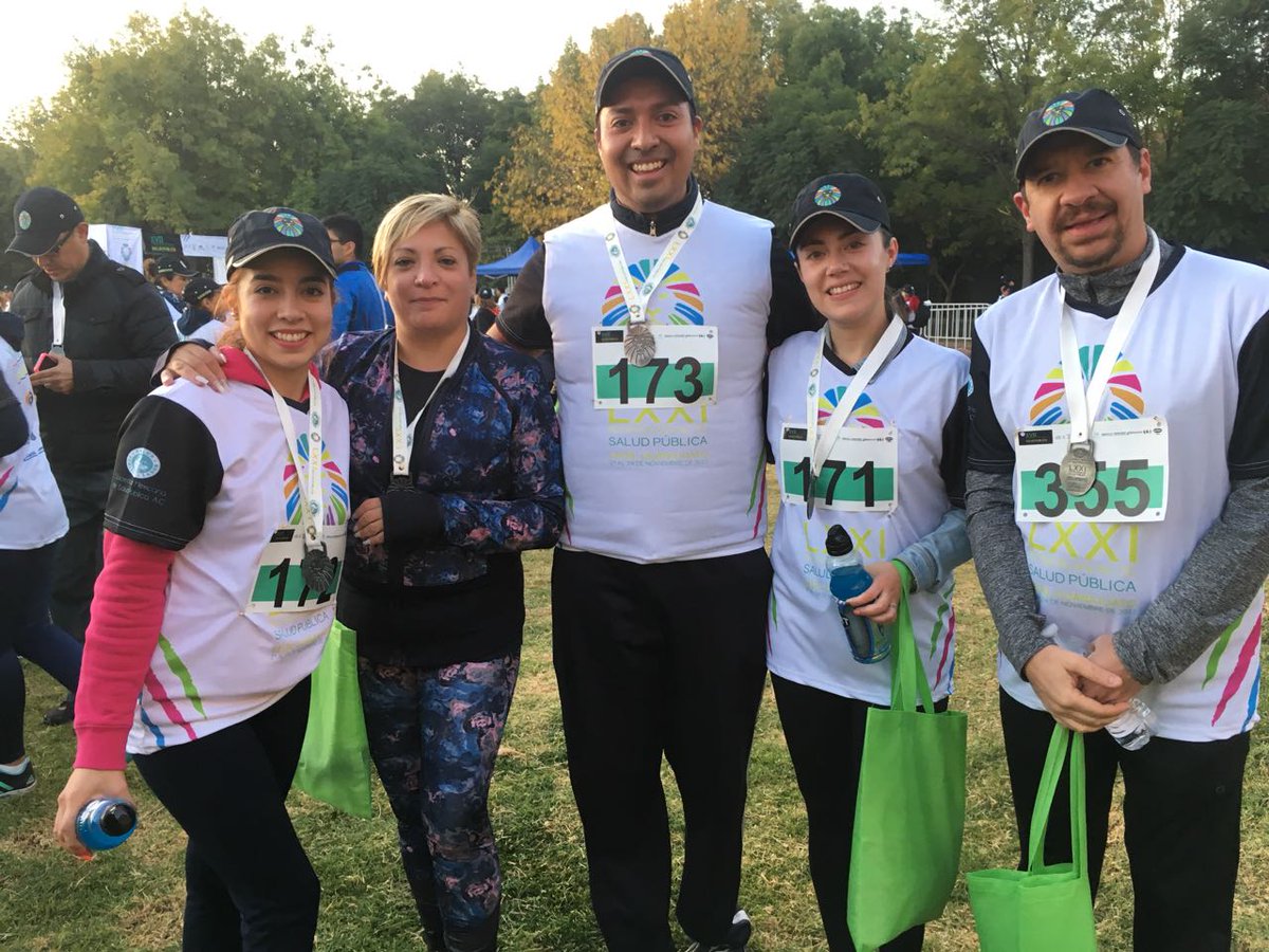 CMSPHoficial's tweet photo. Integrantes del CMSPH participando en la XVII Carrera y Caminata por la Salud Publica https://t.co/1GMzF0JLfT