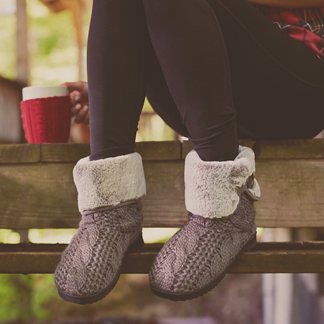 Dearfoams tweet media