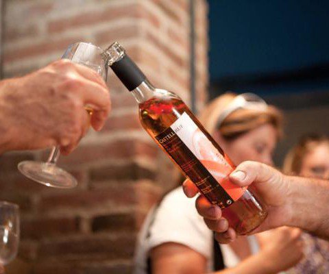 albacanbatllori's tweet photo. un bon maridatge amb els 2 vins dolços #dolç #de#taronja #dolç #iaia #rosa https://t.co/d0Sox5hv7e