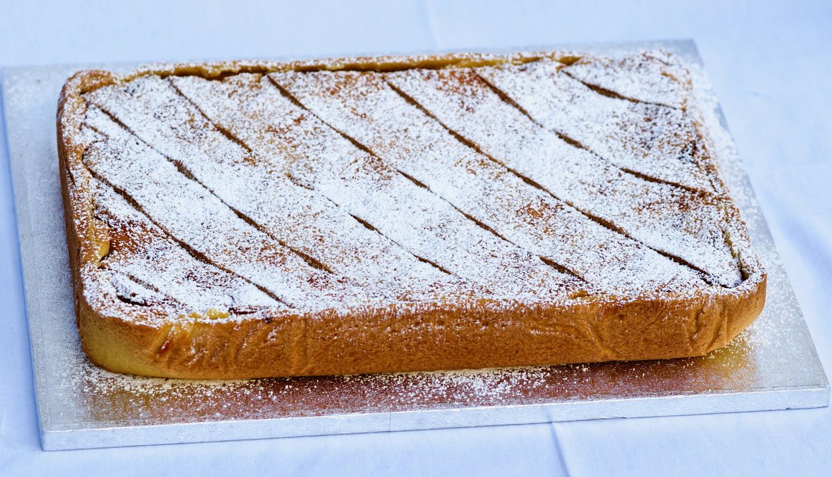 doppiozeroUK's tweet photo. DID YOU KNOW THAT the #Neapolitanpastiera was the only thing that could cheer up Queen Maria Teresa of Hapsburg? After her husband, Ferdinand II, was able to convince her to taste it, the Queen, known as the “queen who never smiles”, smiled in satisfaction. #doppiozerocatering https://t.co/Z4G08DZycz