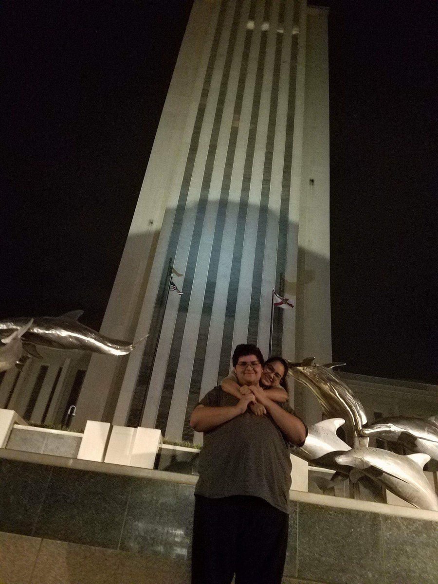 Miki_Mondragon's tweet photo. Why this boy chose to go on a 18 hour drive with me to Florida? The world may never know, BUT I'm ever so grateful for him. ☺️ #FloridaStateCapitol https://t.co/KG0tHWWlx1