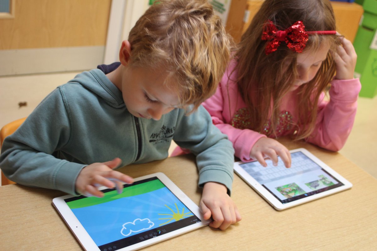 Parkfield's tweet photo. #Y1 and #Y2 learnt how to annotate images in @Showbie this afternoon by drawing and adding text boxes on them. #Computing https://t.co/DOr9hZs41O