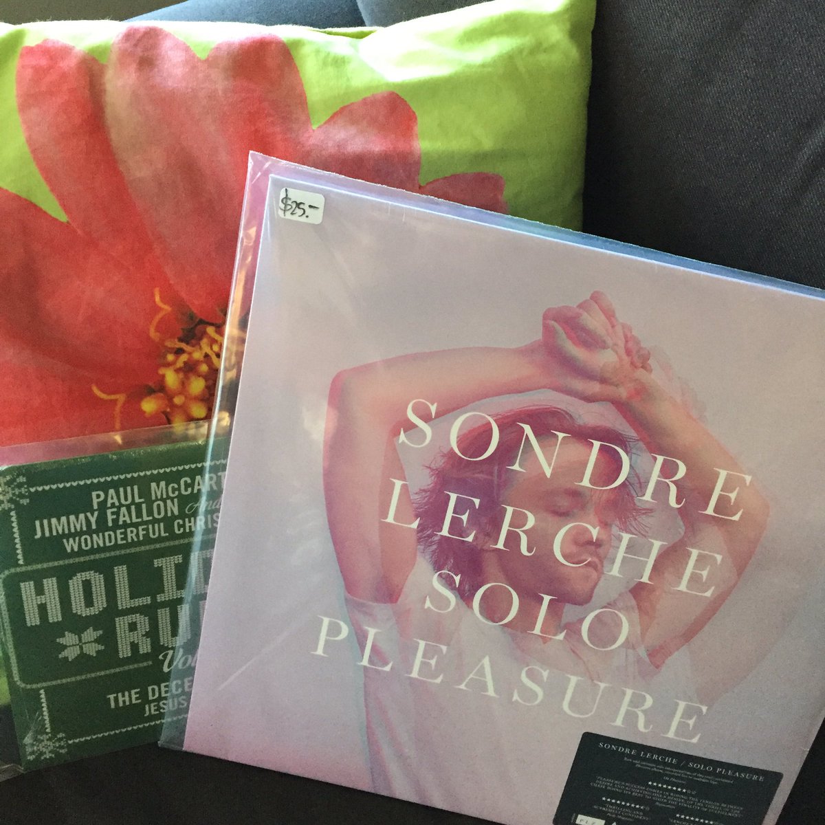 MarcyDonelson's tweet photo. Well that was stressful, but I lined up early for #RecordStoreDay and got @UGSoundsMI's only copy of @sondrelerche's SOLO PLEASURE π (and green 7" "Wonderful Christmastime" w/Decemberists b-side because fuck you I like that song). #RSDBF #pleasure2017 #sondrelerche #macca #vinyl https://t.co/2IzDiVcBMI