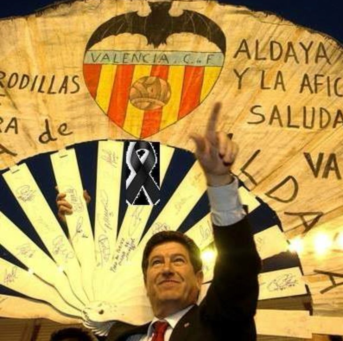 futbolsomos's tweet photo. D.E.P. President #SempreBonico https://t.co/rh37tTfu0A