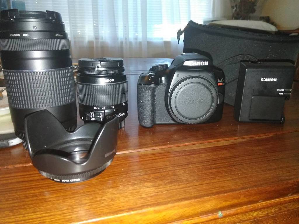 PFFAMMOB's tweet photo. $400 Canon t6 extra lens and battery pack get at me. https://t.co/js9VtxTsh0 https://t.co/vK2a3e1Fm3