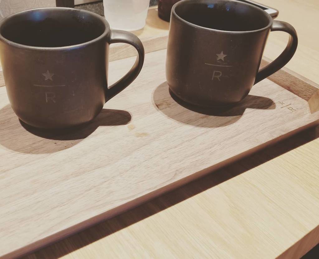 LookitsNoel's tweet image. 💓 the Palm Springs Starbucks Reserve.  #starbucksreserve #javaworld ift.tt/2AaLTj5