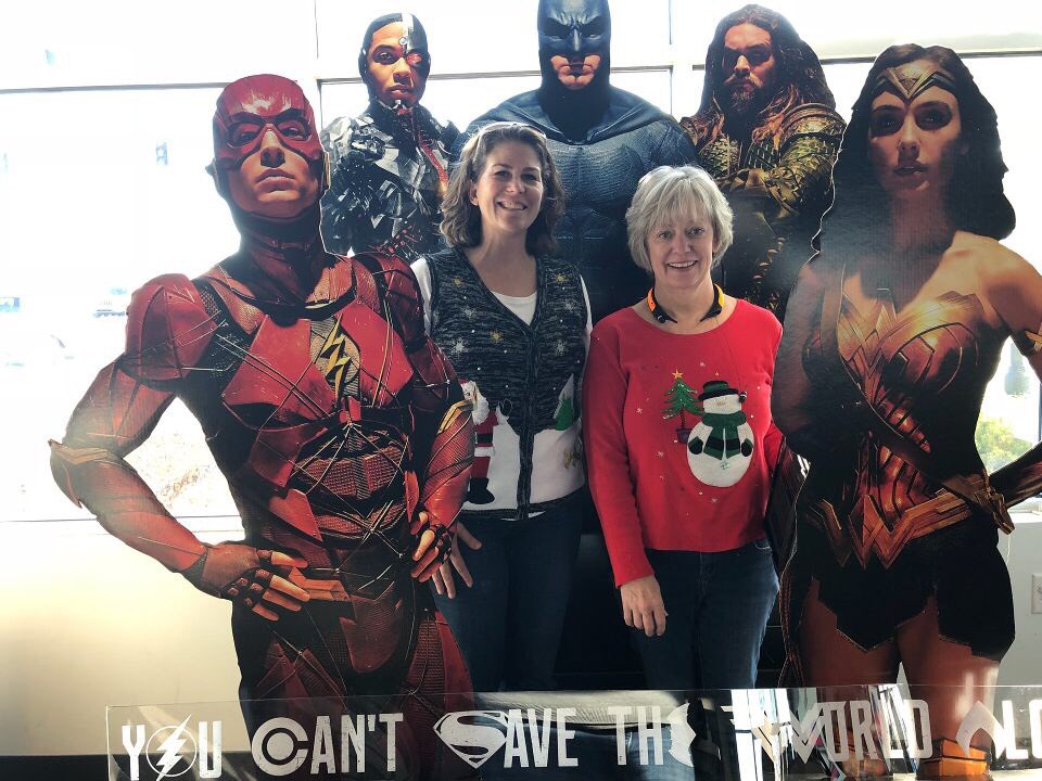 gauxlego's tweet photo. NW does #OHsnapthatsugly #NWVibes #OHPA ❤️❤️❤️ 🎄🎄🎄 https://t.co/ItUF7d9zqi