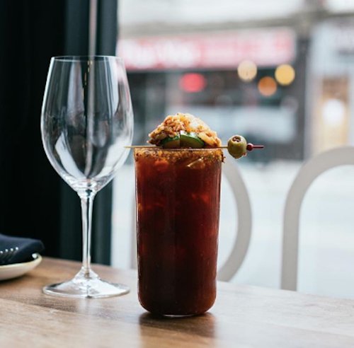 613drinksonme's tweet photo. 5 Ottawa Bars with Must-Try Caesars. @faunaottawa @HouseofTarg @TheAlbionRooms @Churchills2011 @theHPH #MyOttawa, #Cocktails #613drinks Read more about it on our blog.
https://t.co/dkjo7X6PCb https://t.co/qvSy67k4Q4