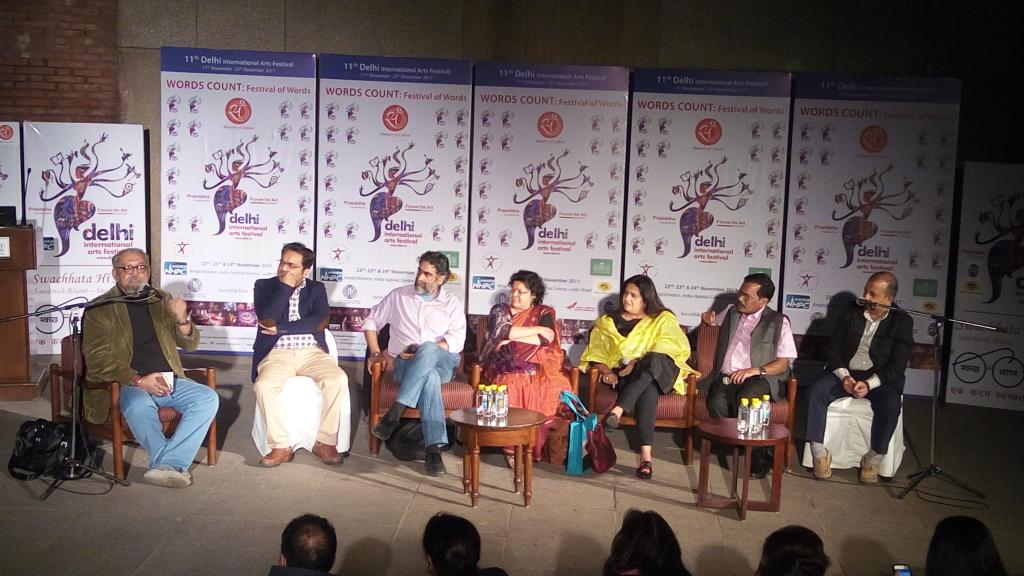 THESHUBHAMV's tweet photo. This is the first time when I have seen Leftist voices fainted in front of neutral and Right wing people and that too in the den of Left , IHC Delhi.
Gr8 debate . Thanks @AdvaitaKala @KanchanGupta @rajiv_tuli69  @malviyamit @rahulroushan @ShefVaidya https://t.co/sybYegdF1n