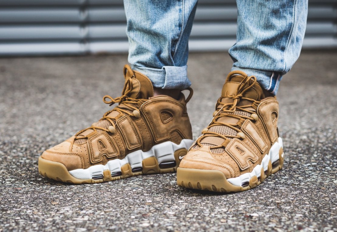 nike uptempo 96 flax