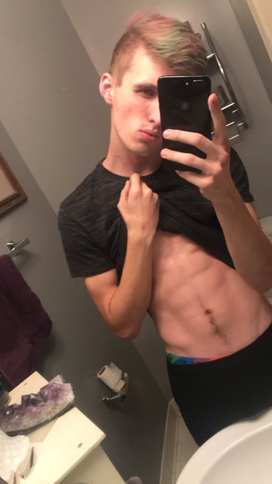 Watch Dawson's leaked NSFW photo on TwXstars