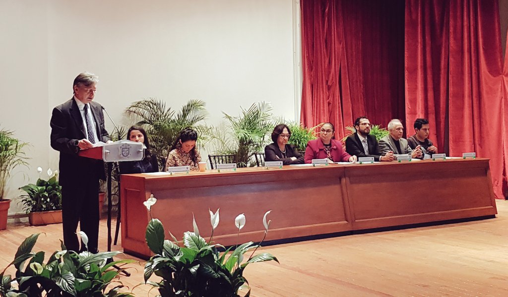 "Reconocemos hoy el esfuerzo, dedicación y desempeño de estudiantes destacados de la UV": Héctor Coronel, titular <a href="/DgaeUv/">DGAE UV</a>.