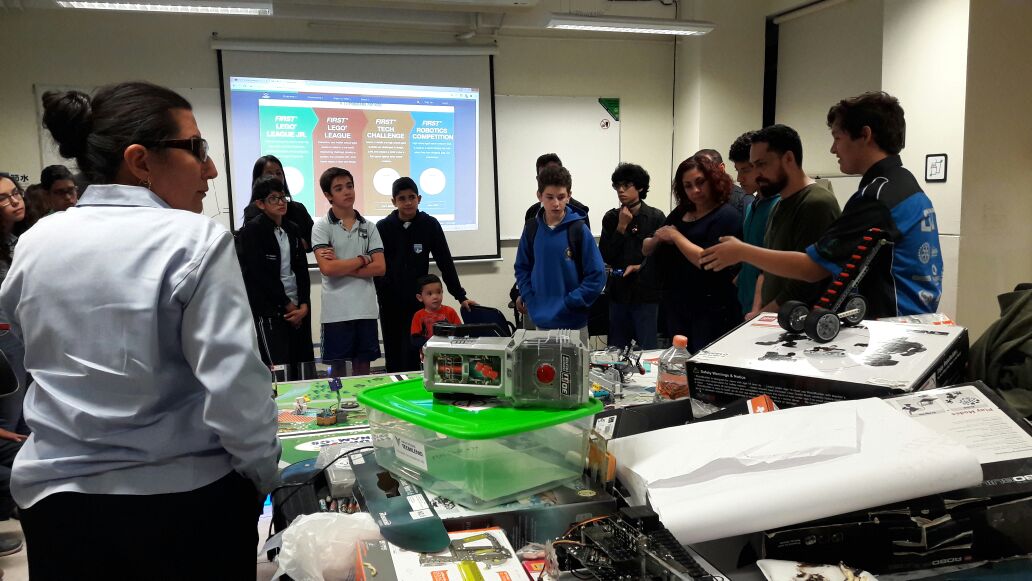 devolt_6407's tweet photo. flashback friday to when we were selecting the members of our fll team! #devoltizate #omgrobots #firstinspiresme #fll https://t.co/ZGkMVa6s7U