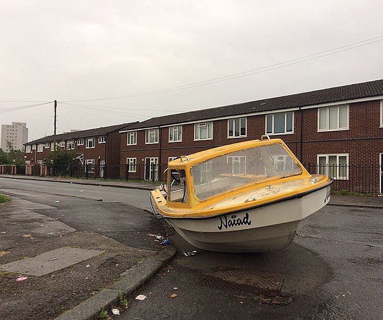 Always wondered what the winners did when they won a boat instagram.com/p/BXxwEokAI61/… #bullyprize