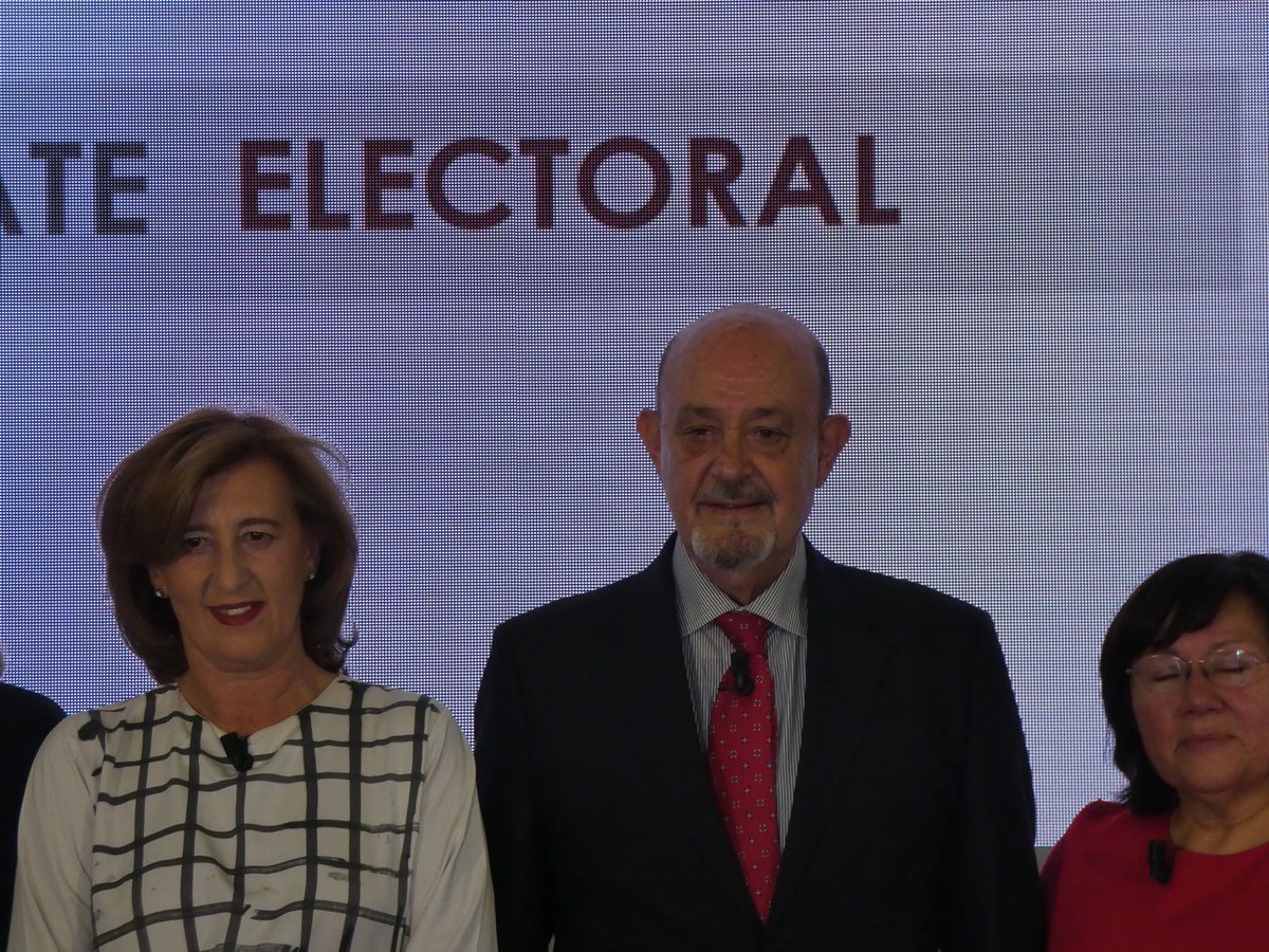 #CandidaturaValeroIcam La obstinación de la Decana de no traspasar el SM a MUSA, y hacerlo el 30/5/14 costó al Icam 785.973 €; 264.409 € en informes  y dictamenes y 521.564 € por déficit que arrojó el Servicio Médico