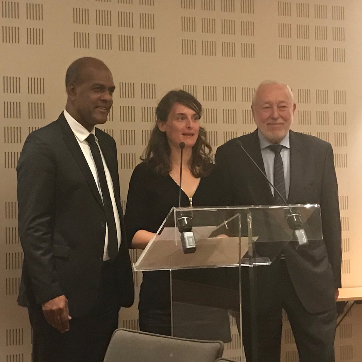 Hélène Morel, major de la 5ème promotion du master 2 management et droit immobilier de l’université Paris 13
#afpols #Master <a href="/univ_paris13/">William_DeMarco</a> <a href="/UnionHlm/">UnionHlm</a>