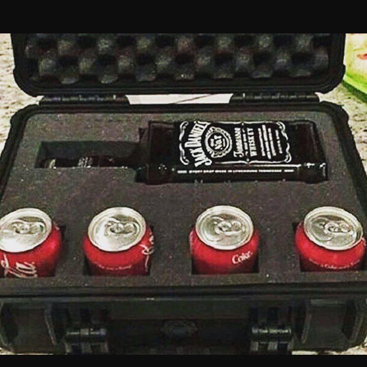 Legacy_Dist's tweet photo. #blackfriday #survivalkit https://t.co/uOakoxkNlz