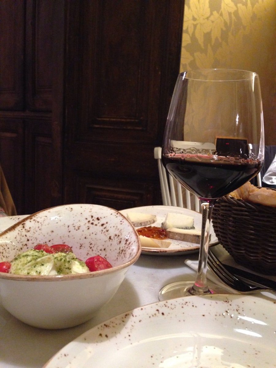 cafebegur's tweet photo. Arriba l'últim #capdesetmana de la temporada al #cafebegur! Estarem oberts fins diumenge 26 de Novembre! Encara hi sou a temps! ☎️  972) 62 36 48 📷  CarlaC.  #restaurant #begur #beguresautentic #gastronomia #yummy #eat #dinner #CostaBrava https://t.co/UxKNyzD0Sp