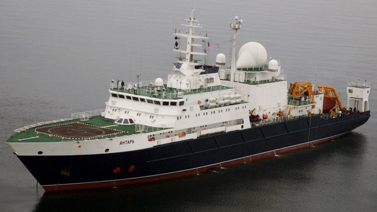 IAmMalvinas's tweet photo. #ARASanJuan
El Yantar. 🇷🇺. Ruso trae sumergibles tipo Konsul para llegar a los 6000 mts de profundidad y encontrar los restos de nuestro submarino hundido por una explosión 💥.

https://t.co/wJtOvyZXYC https://t.co/gdS9gO0ARL