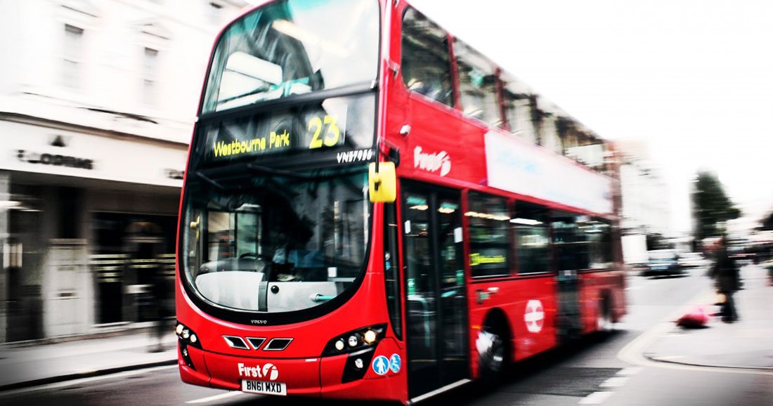 DailyGeekShow's tweet photo. Les bus londoniens roulent désormais grâce à un biocarburant conçu à partir de café !
https://t.co/6cm3QzJzEC https://t.co/8i7k6rEYXO