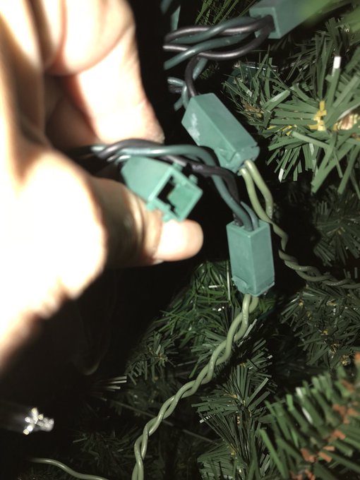 I need help finding the plug for these lights, can anyone help please ? It&rsquo;s not a normal plug :) thank<a href="/tag/horrormovies"class="tags"><span>#horrormovies</span></a><a href="/tag/horrorfamily"class="tags"><span>#horrorfamily</span></a><a href="/tag/horrorcommunity"class="tags"><span>#horrorcommunity</span></a>