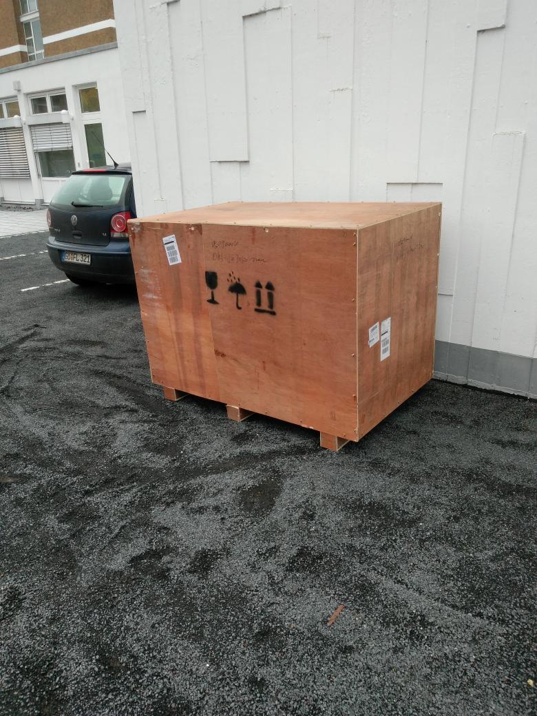 ccc_goe's tweet photo. Nanu? Was da wohl drin ist? https://t.co/eVpGtT3tDS