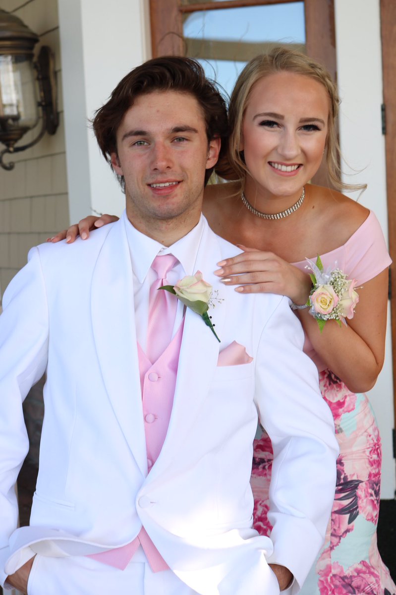 4carlos1998's tweet photo. Formal happy birthday love u hunny🙂 @payton_moore7 https://t.co/PQXWtwKUes