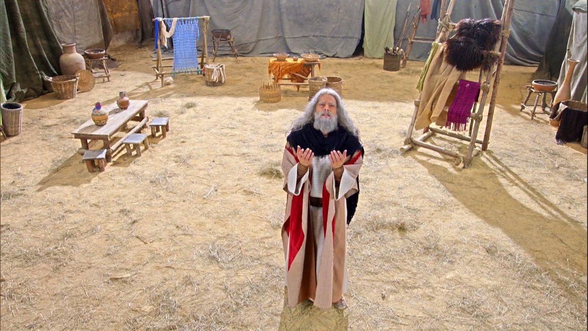 Telefuturo's tweet photo. #Moises: "Antes de llevarme Señor, te pido que pongas a un hombre al frente de esta congregación" #MoisesPy! #RevolucionandoHistorias https://t.co/VXGzjerowp