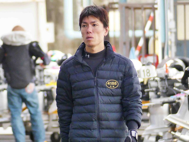 boatracetoda's tweet photo. マンスリーBOATRACE・ドコモショップ戸田店杯☆4日目
4084杉山正樹選手/4188久田敏之選手/4305金子拓矢選手/3898平田忠則選手 https://t.co/KPwsoIXLKE