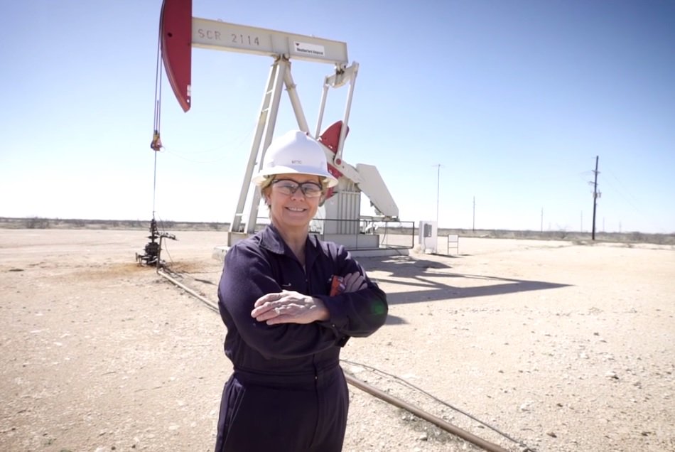 OilfieldGuide's tweet photo. "We should challenge the way we do everything." - Vicki Hollub CEO Occidental Petroleum @OXY_Petroleum #quote #Oilfield #oilandgas #OGRTG @ShaleMarkets https://t.co/2Z8MjZnNHi