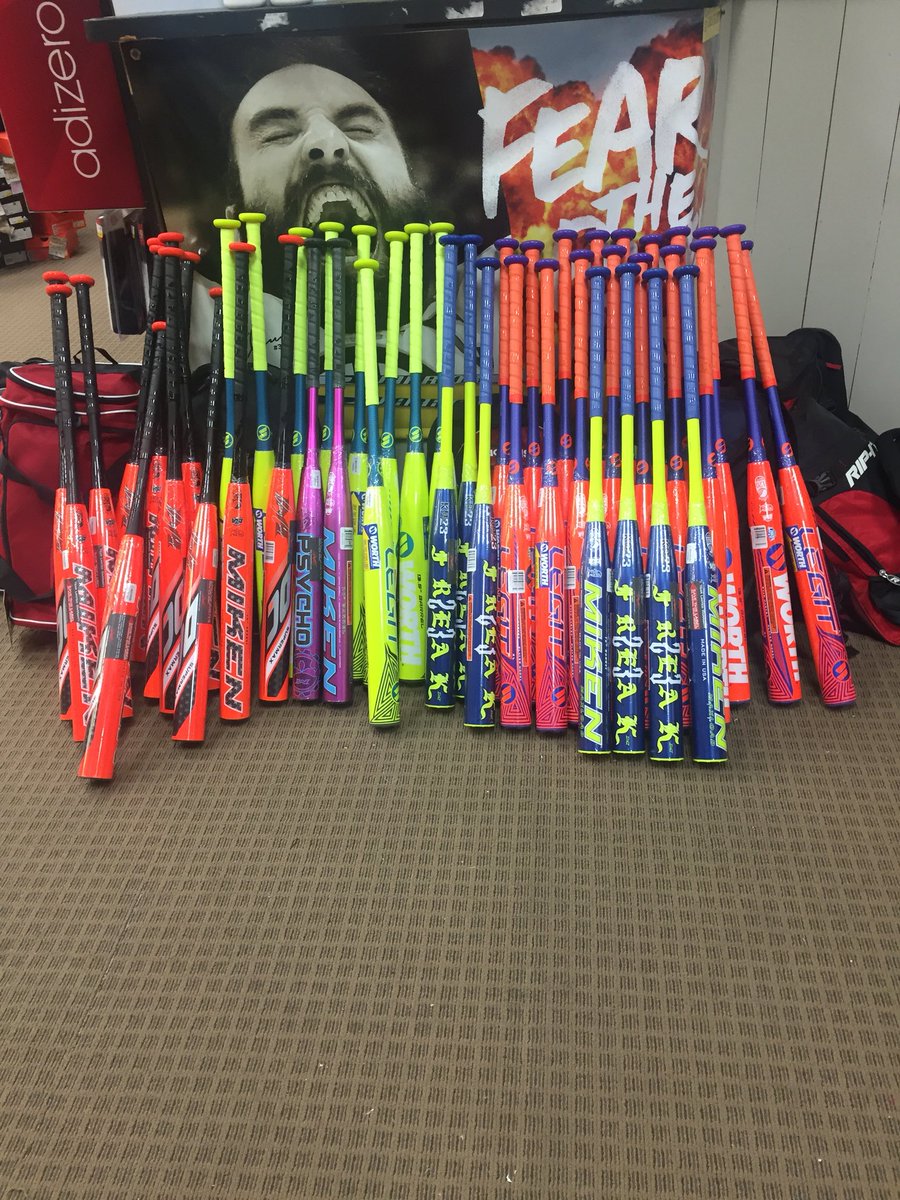 Our 2018 Player's Model bats are here! Stop by and checks these beauty’s out. #WorthCanada #MikenCanada #bombsaway