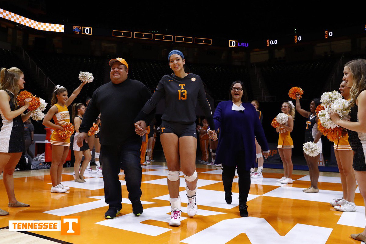 Vol_VBall's tweet image. A big THANK YOU to our senior class! @mackenziecooler @KaniJimenez @stephbuss9 @kenndraaa21