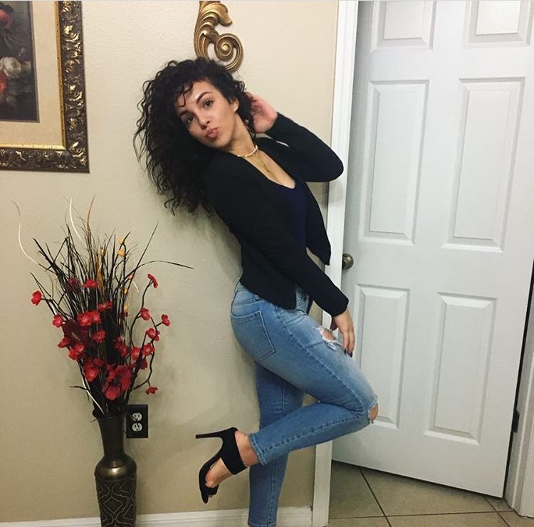 gabbylovely_'s tweet photo. π»π» #2litt https://t.co/lgdR6gFwZr
