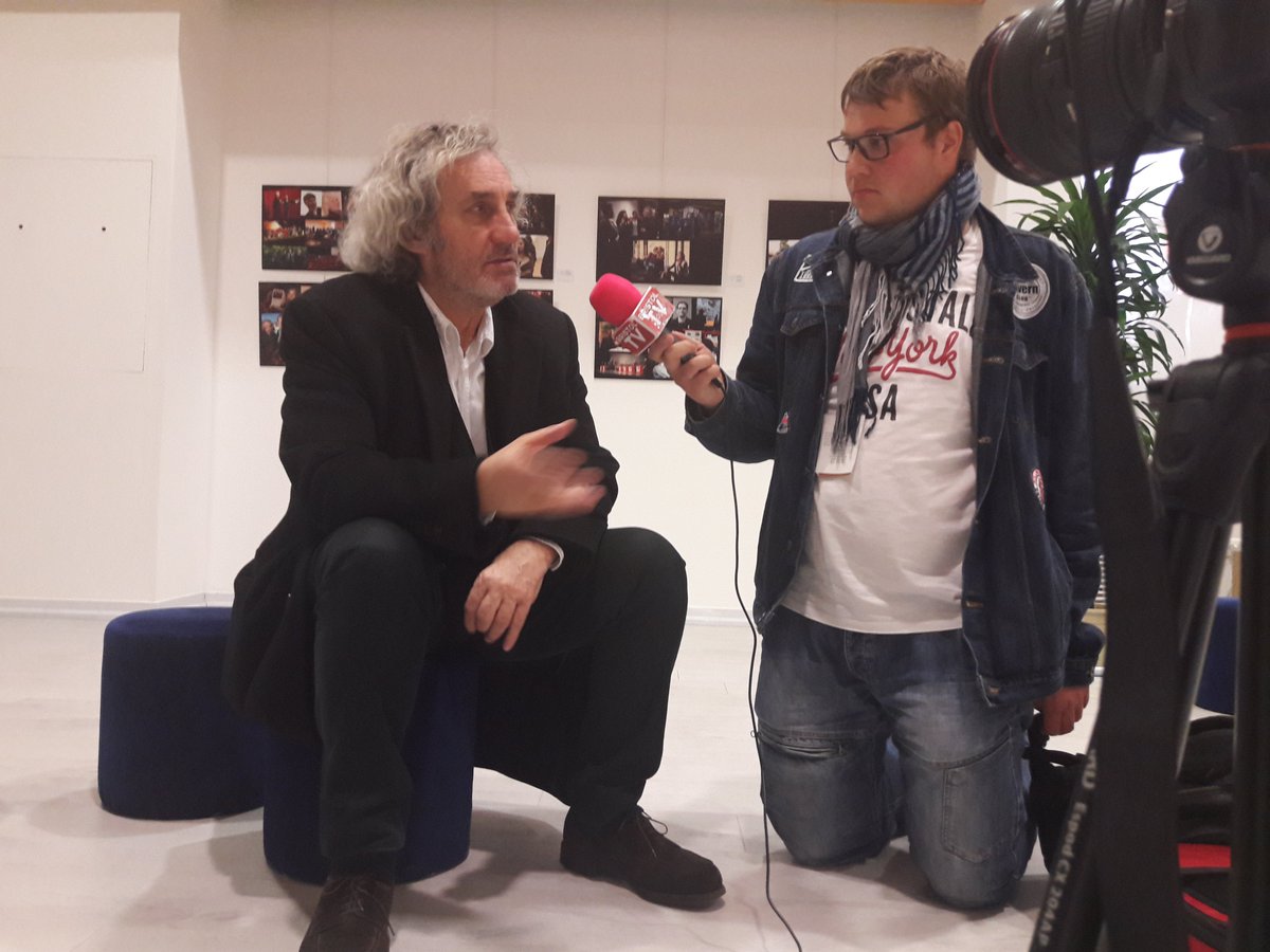 Bristol__TV's tweet photo. #RCC2017  : J5 - Entretien privilégié avec un grand monsieur du cinéma, qui rechigne pourtant aux rencontres publiques... #philippegarrel 
 @Cannes_Cinema @villecannes #30RCC @aurelie_ferrier @villecannes @davidlisnard @TdePariente @DAAC_nice @Canope_06 @cinemathequefr https://t.co/BuCr3BNk30