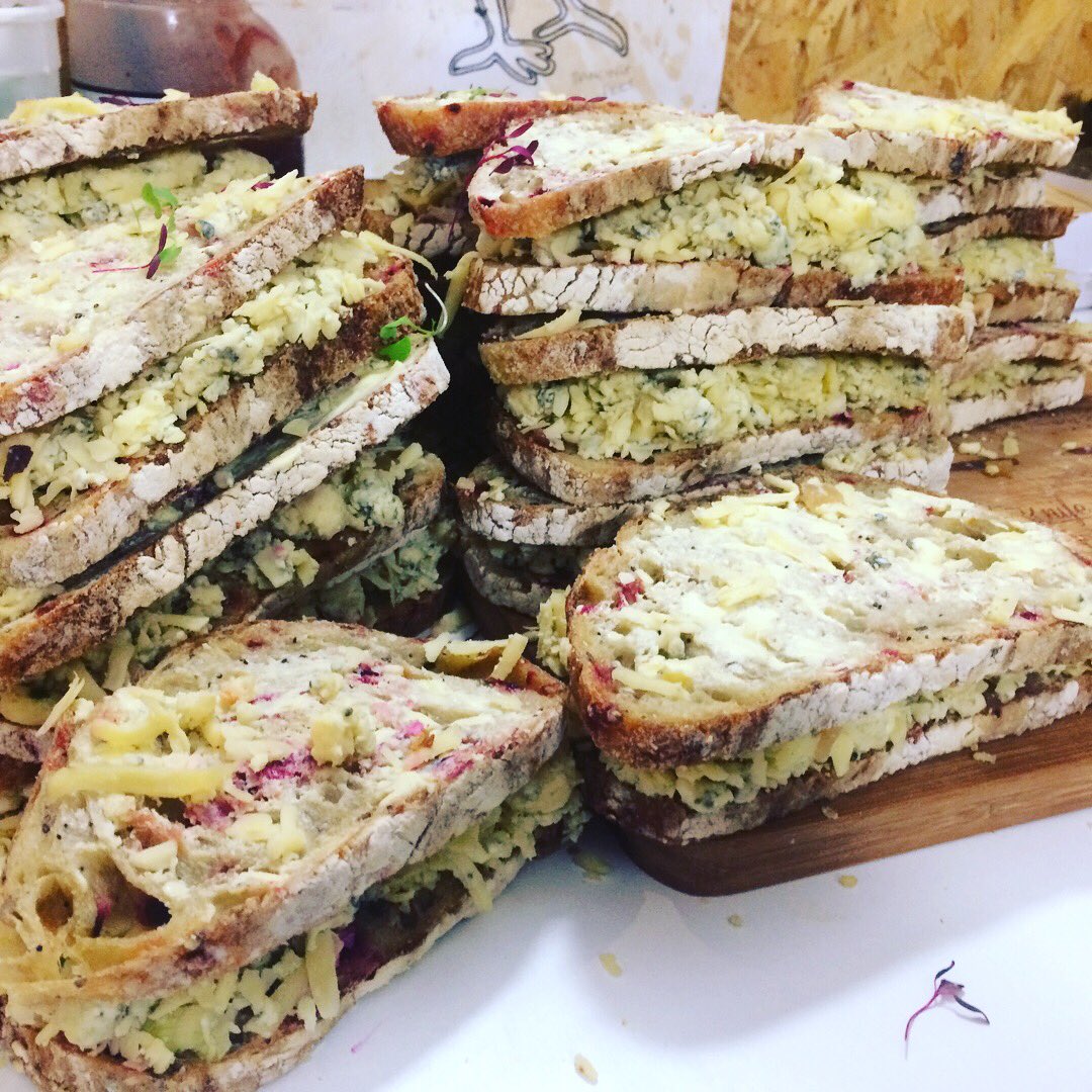 thepulledswine's tweet photo. Stacking flavours for our last grilled cheese melt down weekend @BalticMarketLiv now 🧀🧀🧀🧀 #grilledcheese #balticmarket #liverpoolfood https://t.co/0Rogqn3h92