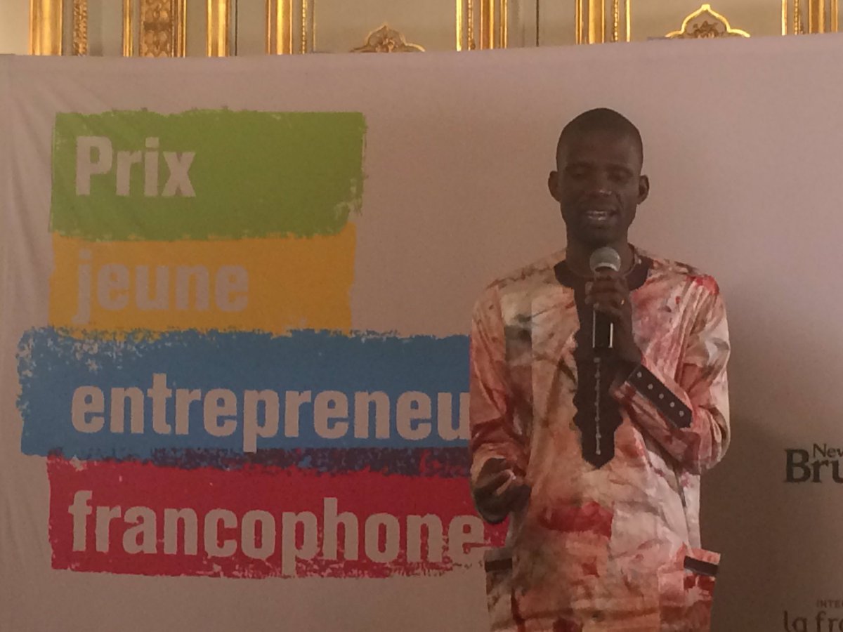 meliemelie22's tweet photo. Le #pjef est remis ce soir à Mme Lucia ALLAH-ASSOGBA pr TOGOSIME et M.Gildas ZODOME pr Biophyto au Bénin! 10 000euros pr dev leur entreprise ! Bravo! 👏 https://t.co/KFD4zC4CMH