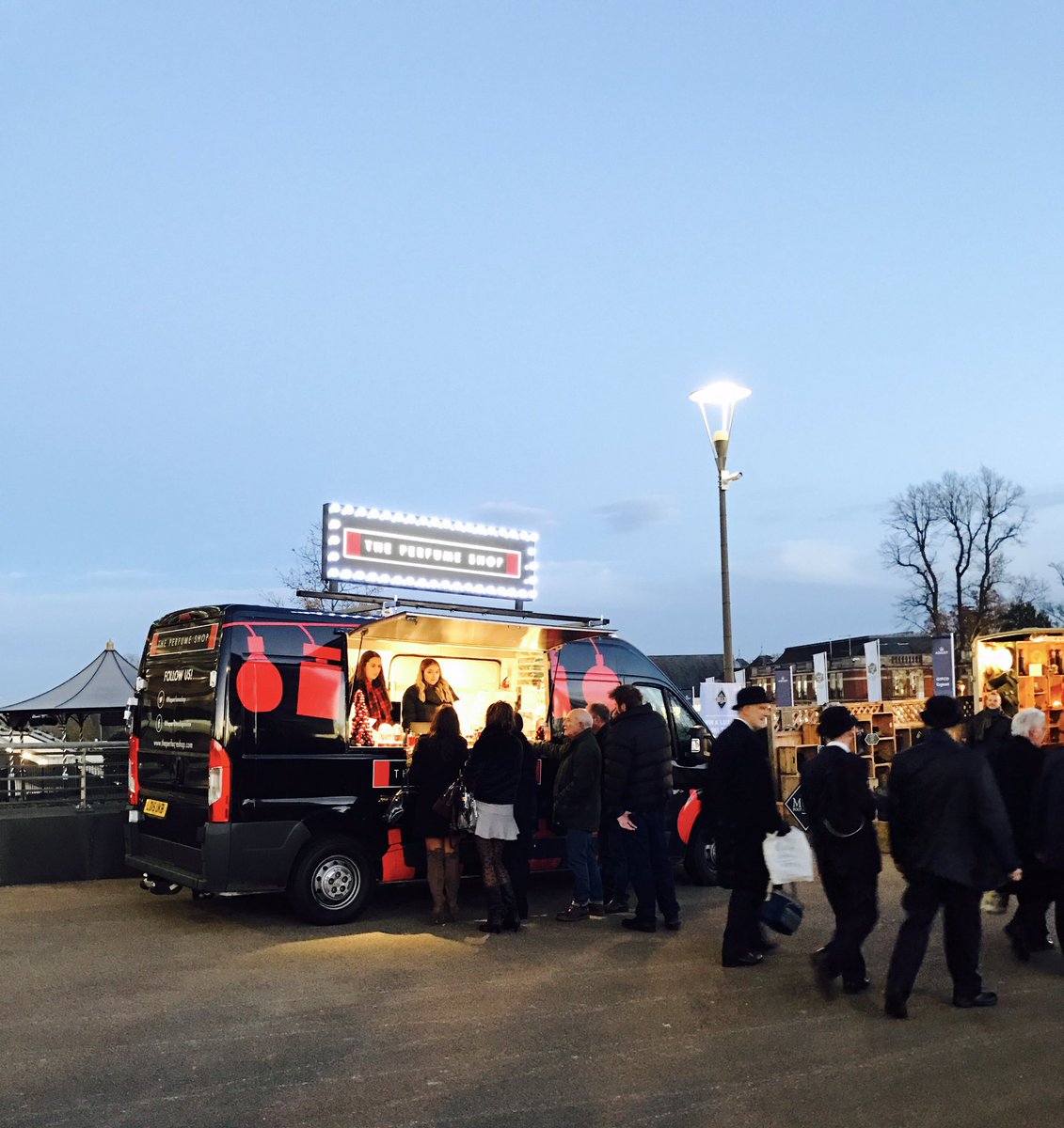 Bex3891's tweet photo. The sun may have been setting tonight over @Ascot but we were still selling! 👍🏼🎉🐴 @TPSPeople @CathyFightClub @__joeysilva @edeningoe https://t.co/xqCrrjeFqe