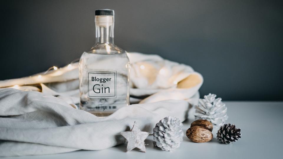 BeckyGoddardH's tweet image. Blogger Gin by the very awesome @mummybarrow theginparlour.com/gin/blogger-gin #gin #lovegin via @theginparlour  @bloggergin #pbloggers