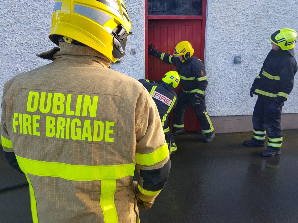 DubFireBrigade's tweet photo. This week 2 DFB Sub Officers took part in the National Directorate Fire Services instructors course hosted by @ClareCoCo Fire Rescue Service. The course is designed to teach participants to plan and run exercises, train recruits and upskill current firefighters. https://t.co/LAUpIaHC9i